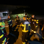 Etwa 30 Einsatzkräfte der Feuerwehr, ein Hubschrauber und eine Drohne suchten nach der Frau