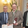 Die politische Landesspitze mit Firmenchef Hans-Peter Zefferer