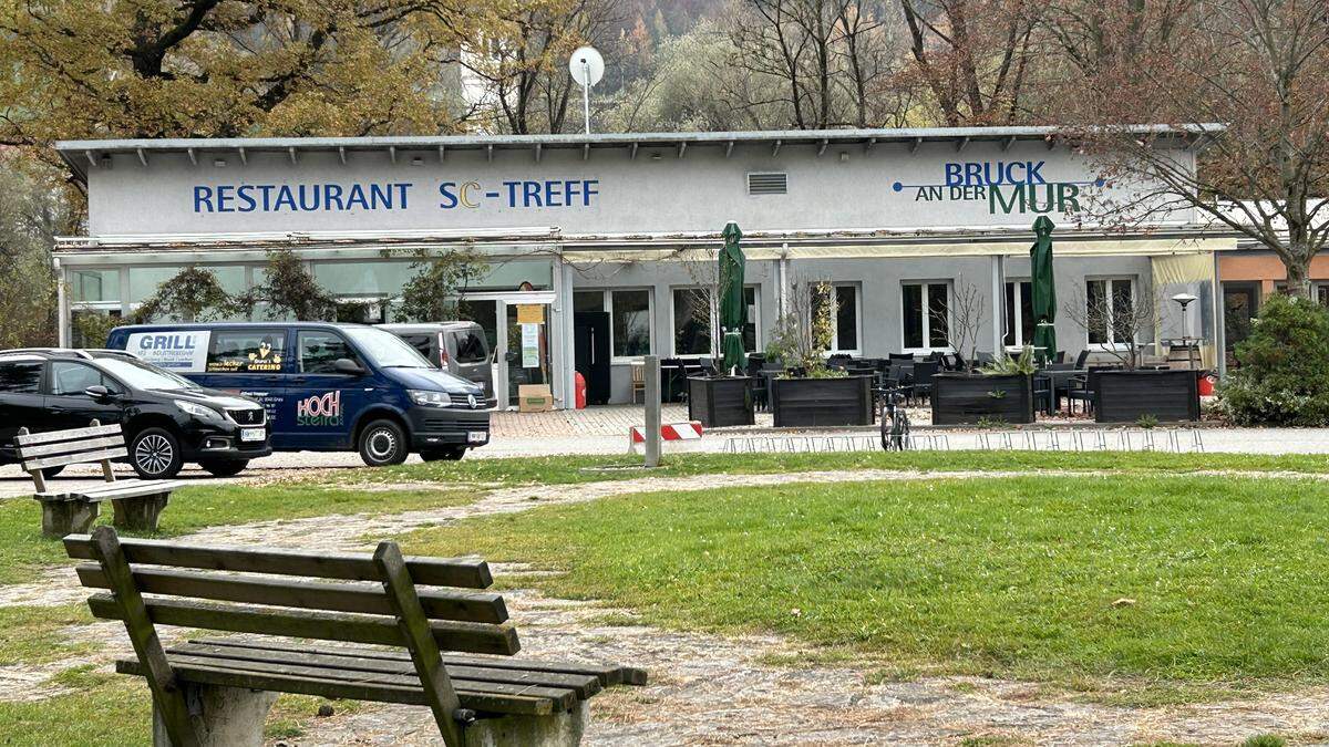 Das Lokal SC-Treff - Fußballplatz, Skaterpark, Kletterwand und Parkanlage sind gleich ums Eck