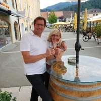 Ewald und Waltraud Weitzer am Brucker Hauptplatz