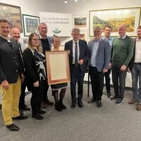 Vertreter des Bundes, der Länder Steiermark und Niederösterreich sowie acht Welterbe-Gemeinden bei der Vereinsgründung