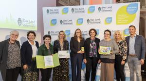 Vertreter des Kindergartens Allerheiligen im Mürztal bei der Verleihung
