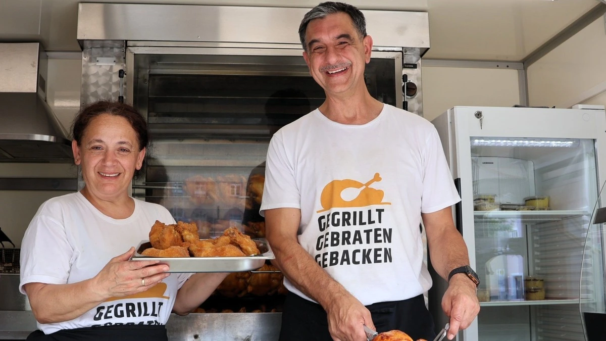 Gemeinsam mit seiner Frau versorgt Emil Stefan jeden Samstag Bruck mit frischen Hendln in jeglicher Form