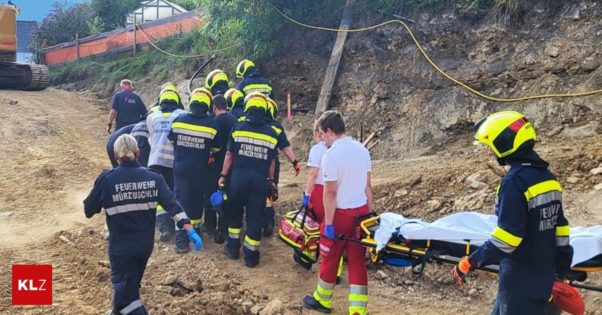 Medizinischer-Notfall-Arbeiter-musste-aus-steilem-Gel-nde-geholt-werden