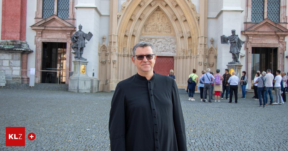 Wie-ein-Priester-als-Koch-und-Musiker-seine-Botschaften-verbreitet