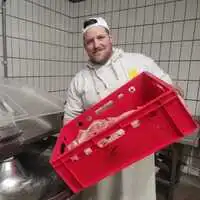 Patrik Auer hat die Fleischerei Gutschelhofer übernommen und führt diese nun als Fleischerei Auer