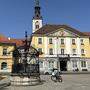 Das Rathaus der Stadt Bruck – die Gemeinde kämpft schon seit Jahren mit den Finanzen. Der Schuldenstand beträgt 25 Millionen Euro