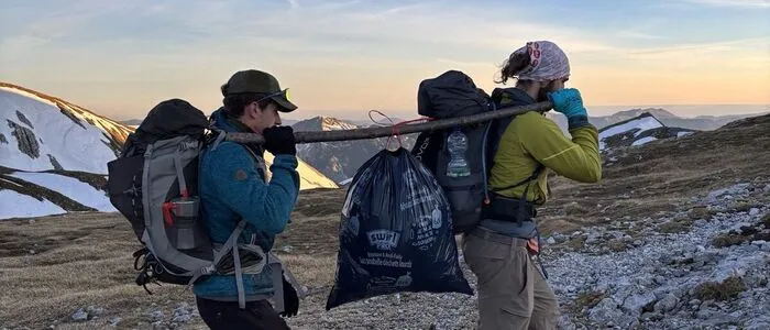 Diese Wanderer schleppten einiges an Müll vom Fleischer-Biwak am Hochschwab ins Tal
