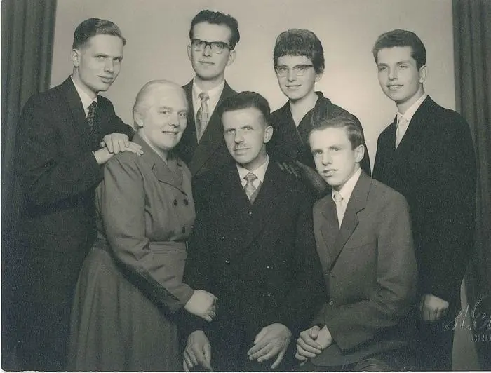 Maria und Emmerich Trummer mit Familie - das Mutterkreuz lehnte sie etwa ab, er stimmte 1938 gegen den „Anschluss“