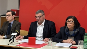 Staatssekretär und Regionalvorsitzender Jörg Leichtfried präsentierte gemeinsam mit Spitals Bürgermeisterin Maria Fischer sowie Turnaus Bürgermeister und Landtagsabgeordnetem Stefan Hofer die SPÖ-Schwerpunkte