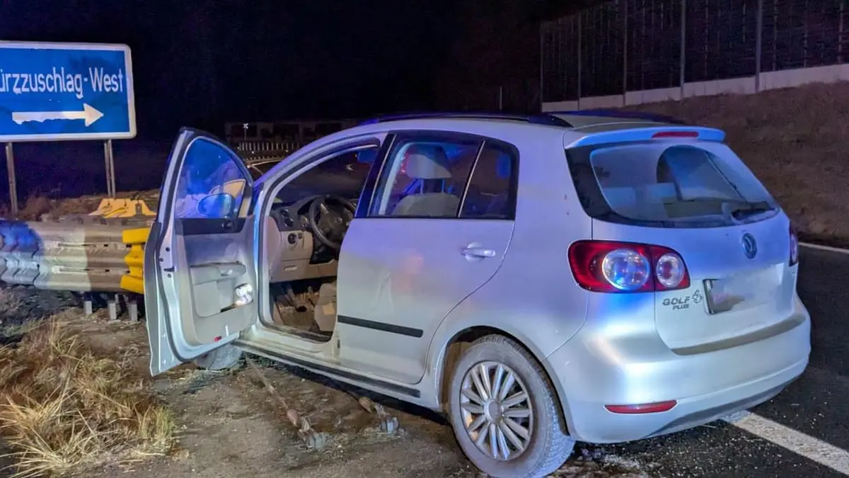 Das Auto prallte frontal auf