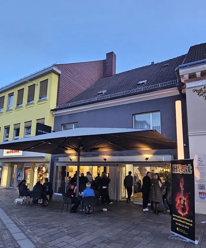 Bei der Eröffnung am 1. November war bereits viel los