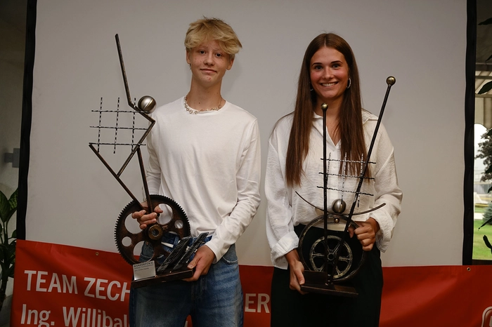 Moritz Baumgartner und Laura Schwengerer