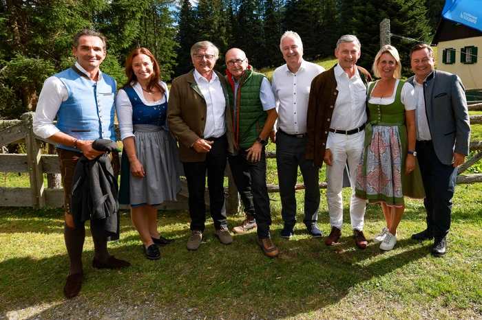 Dietmar Schweiggl, Astrid Baumann (beide Wirtschaftsbund), Winzer Gerhard Wohlmuth, Unternehmer Manfred Kainz, Karl Rose (Aufsichtsratchef Energie Steiermark), Unternehmer Gilbert Frizberg, Isabella Kaltenegger, WB-Generalsekretär Kurt Egger 