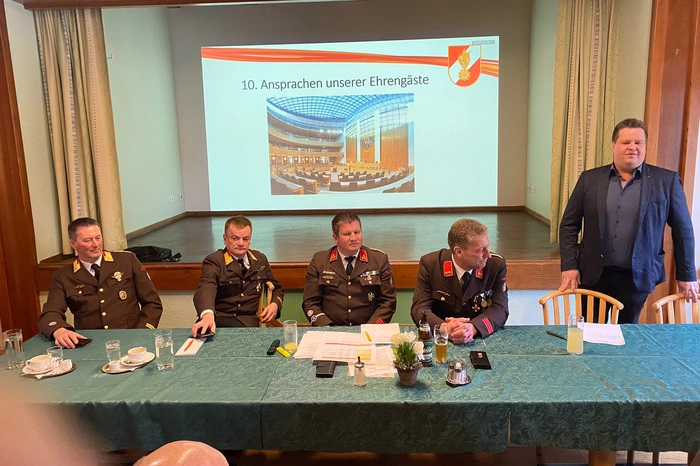 Kommandant Arnold Lechner berichtete von 46 Ausrückungen, davon 36 technische Einsätze. Die Männer und Frauen leisteten insgesamt 8220 Stunden für die Allgemeinheit.