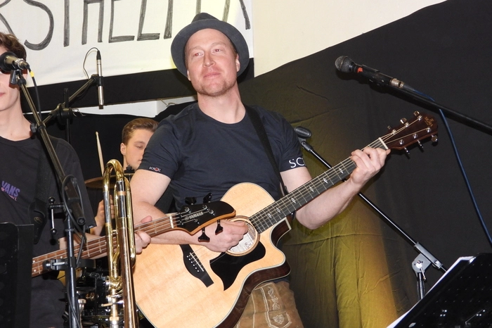 Vielbachtet war der Auftritt der neuen Musikerformation „Ersthelfer Band“, die den Bauernball musikalisch begleitet und die Stimmung im Turnsaal richtig angeheizt hat.