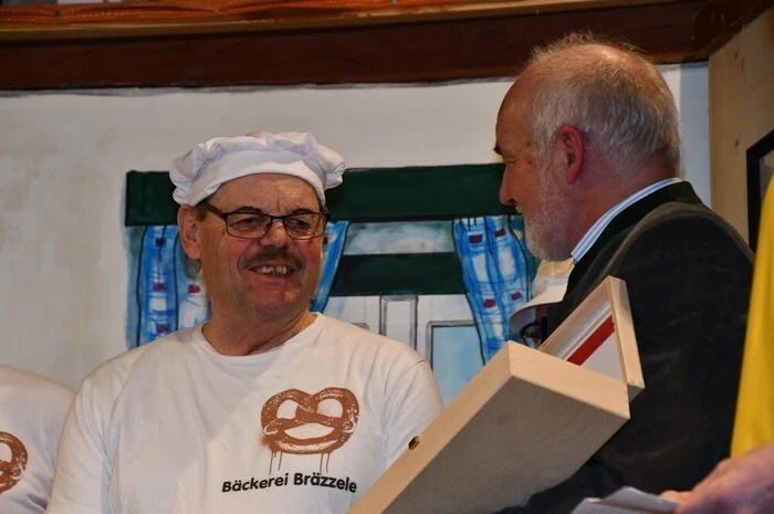 Josef Wallner wurde für sein 50-jähriges Wirken in der Theaterrunde, darunter auch lange als Obmann, geehrt
