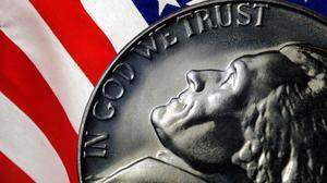 „In God we trust“ - „Auf Gott vertrauen wir“ ist bis heute auf Dollarmünzen und -scheinen zu lesen
