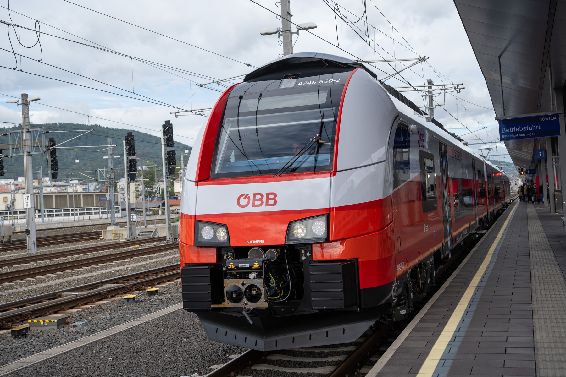 Pensionistin klagt an: Zwischen Neumarkt und Friesach: Erneut Unmut über fehlende Ticket-Lösung