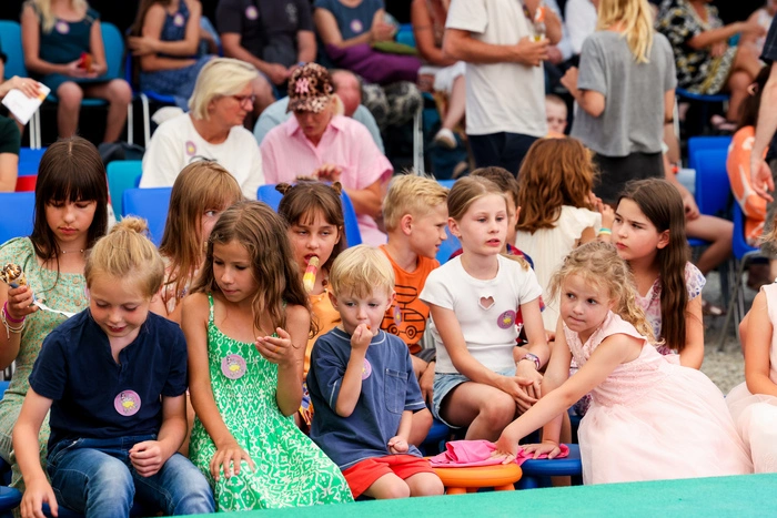 Klicken Sie sich durch die weiteren bunten Fotos vom Märchensommer 2024!