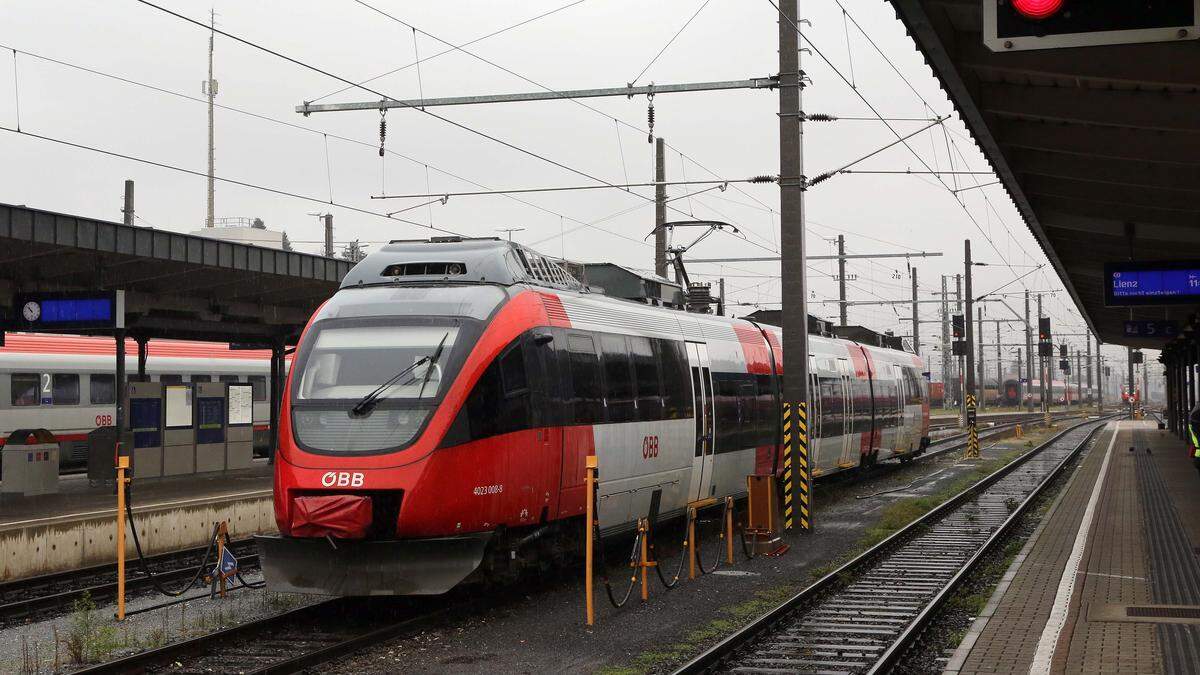 Viele Pendler aus Neumarkt nutzen den Zug Richtung Kärnten