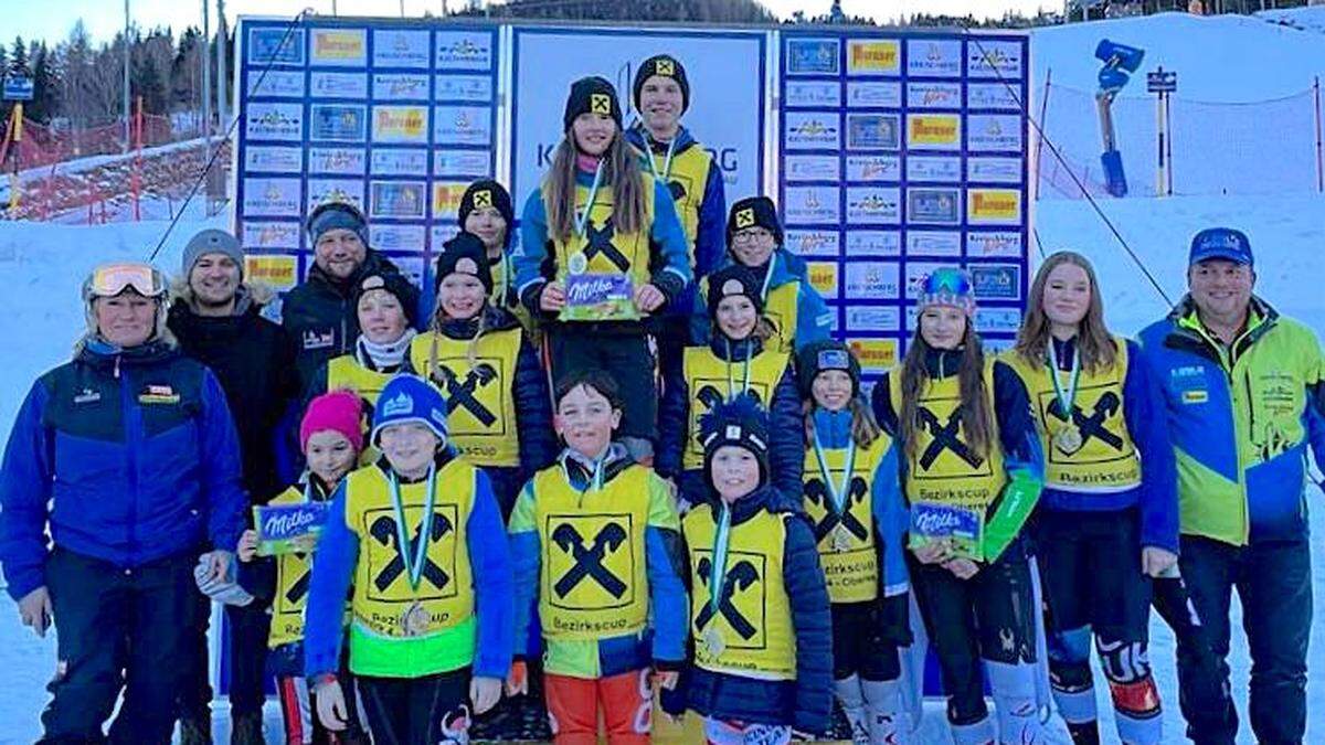 Viele strahlende Gesichter nach dem Riesenslalom am Kreischberg