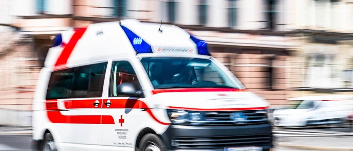 Der Mann musste ins Krankenhaus eingeliefert werden