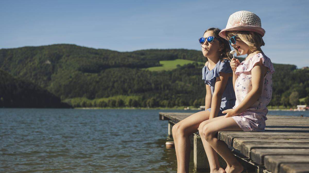 Nach einigen kühleren Tagen kehren die 30 Grad kommende Woche wieder zurück (Im Bild: Stubenbergsee)