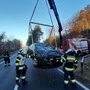 Der Lenker ließ das Auto nach dem Unfall einfach im Straßengraben zurück