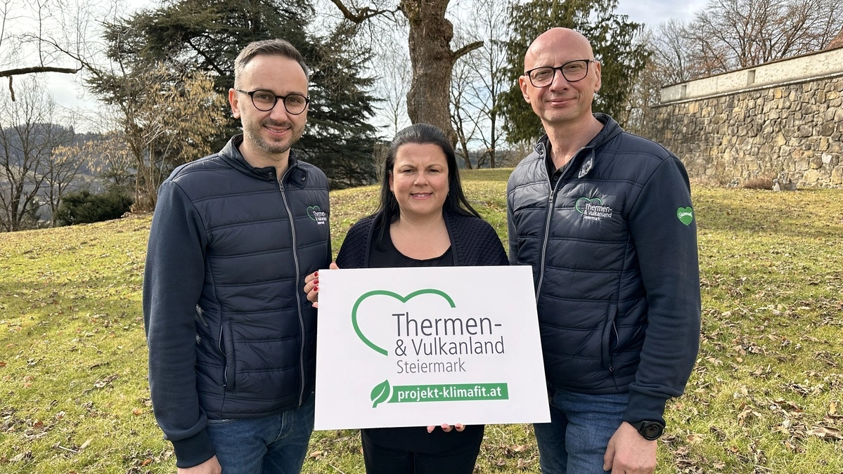 v. l.: Projektleiter Jörg Pfeifer, Vorsitzende Sonja Skalnik, Geschäftsführer Christian Contola