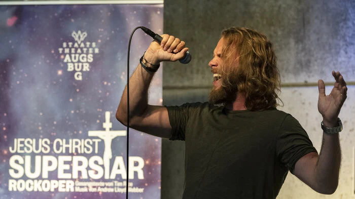 Musical-Star Markus Neugebauer, bekannt etwa aus Jesus Christ Superstar, verschlug es vor einigen Jahren der Liebe wegen von Wien nach Jennersdorf