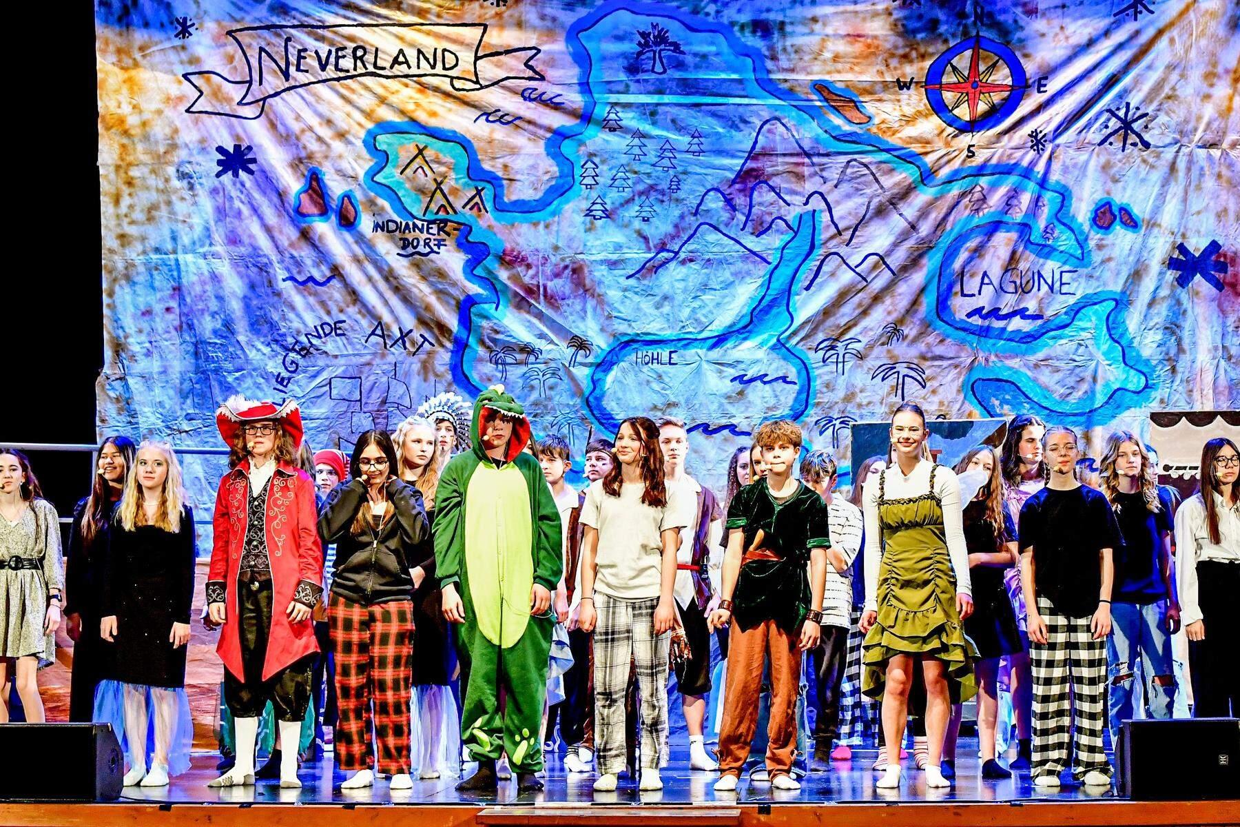 Fotos, Fotos, Fotos: Musical-Aufführung: Zu Gast in Peter Pans Wunderwelt