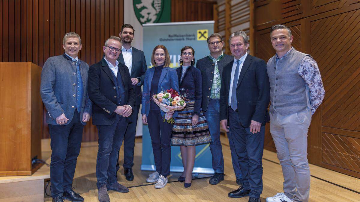 Herbert Schwengerer, Harald Koch, Patrick Blaha-Otto, Simone Schmiedtbauer; Bianca Gaugl, Andreas Schaumberger, Franz Titschenbacher und Wolfgang Fank
 