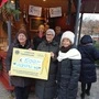 Hospizteam-Leiterin Renate Prasch mit Lions Club Thermenland Präsidentin Sabine Siegel und Vizepräsidentin Rita Gasper (v.l.) bei der Spendenübergabe