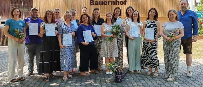 Elf Absolventinnen und Absolventen brachte der Diplomlehrgang zum Naturheilkundepraktiker im Pöllauer Tal hervor
