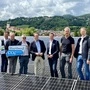 PK mit Aussicht: Anton Schuller (Klima- und Energie Modellregion), Gemeinderat Johann Winkler, Gemeinderat Herwig Matejka, Bürgermeister Marcus Martschitsch, Vizebürgermeister Michael Horvath, Bauamtsleiter Manfried Schuller, Stefan Halwachs (Grabner-Gruppe) und Stadtwerke-Geschäftsführer Christoph Ehrenhöfer