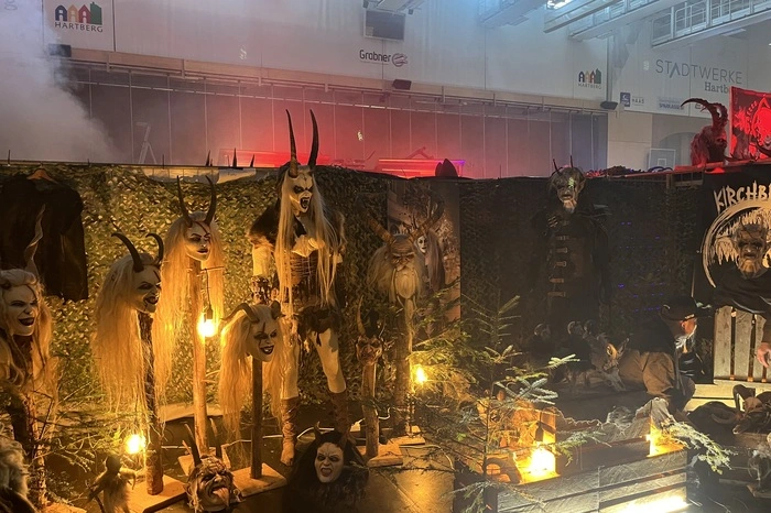 112 Krampus-Gruppen und Aussteller präsentierten Kostüme, Masken und vieles mehr