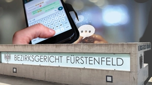 Wer hat die Vergewaltigung erfunden? Die Angeklagte oder ihr Ex-Freund? Eine SMS bringt Licht ins Dunkel