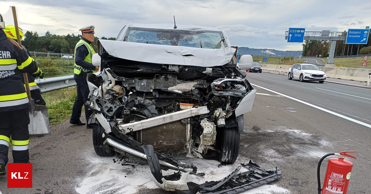 Auto-gegen-LKW-Vier-Personen-bei-Auffahrunfall-auf-A2-verletzt
