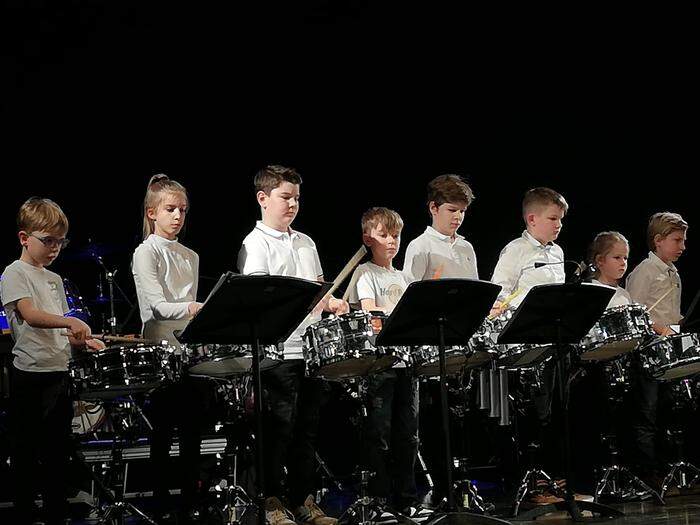 Schlagzeugensemble der Musikschule Hartberg unter der Leitung von Johanna Kohl-Lenz 