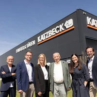 16 Millionen Euro investiert: Manfred Deutsch, Clemens Zinnbauer, Daniela Katzbeck, Hans Peter Katzbeck, Kristina Katzbeck und Georg Nagl
