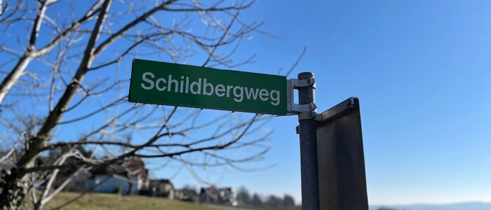 Auch wenn die Straße einen Namen hat, ist dieser nicht immer im offiziellen Register gültig