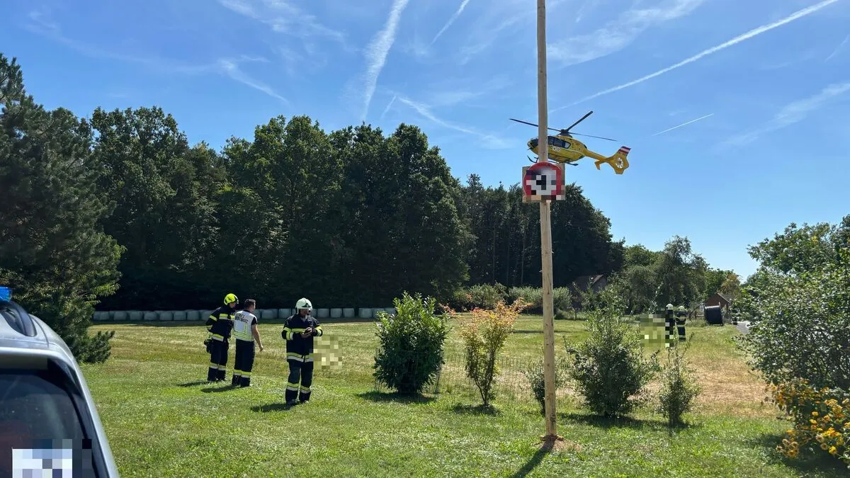 Die junge Frau wurde mit dem Rettungshubschrauber ins Spital gebracht