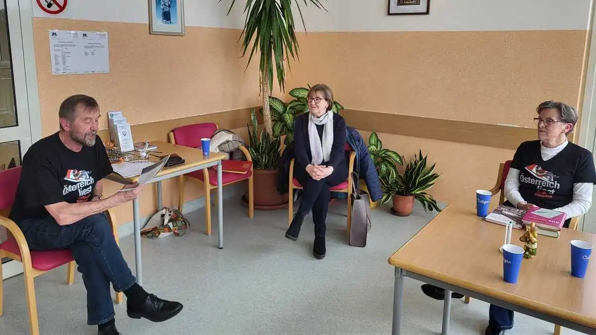 Mitarbeiter der Jogllandbibliothek lasen im Marienkrankenhaus Vorau