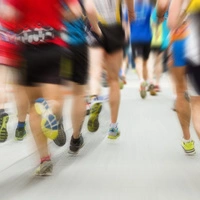 Sportlicher Langfinger: Bei einem Triathlon im Mai soll der Security zwei Paare Laufschuhe gestohlen haben