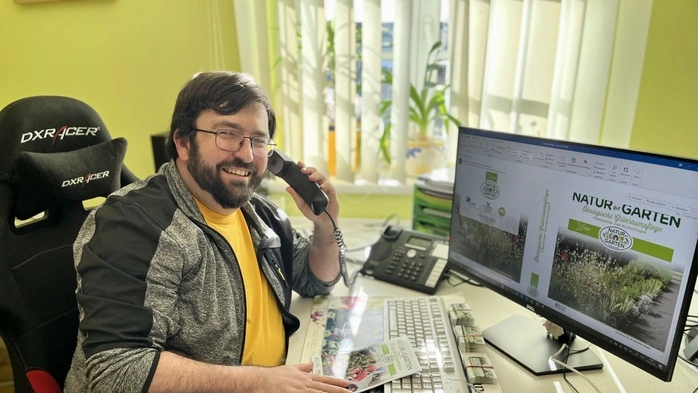 Seit 2022 steht Stefan Käfer den Anruferinnen und Anrufern mit gutem Rat zur Seite