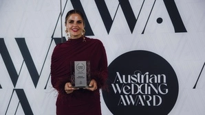 Lisa Schneider-Marth, Inhaberin von „Blumen Preinsperger“, freut sich über die wiederholte Auszeichnung