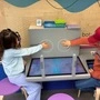 Die Kinder lernten bei interaktiven Stationen digitale Themen kennen