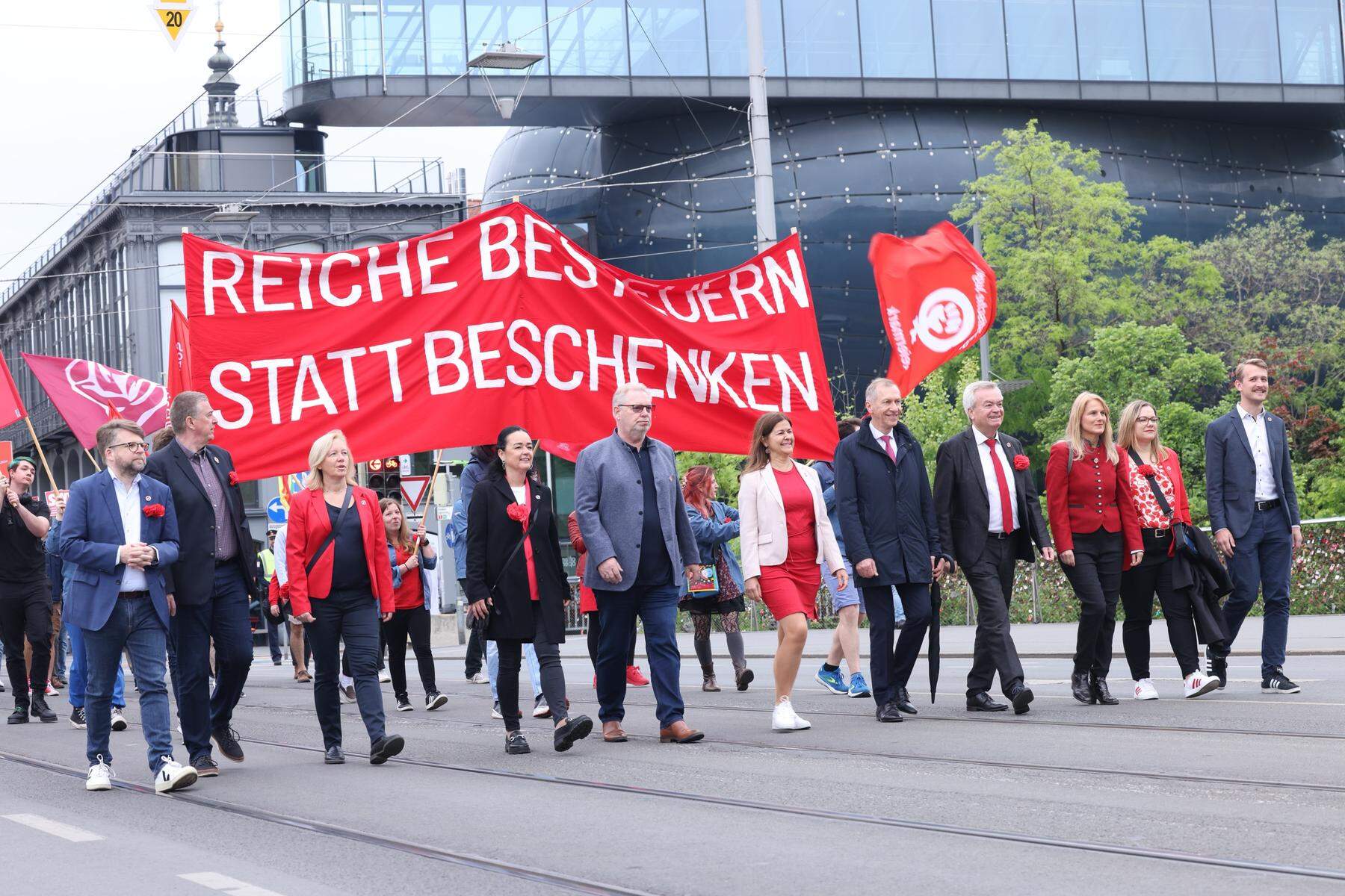SPÖ und KPÖ am 1. Mai in Graz : „Ohne Show und ohne Hetze“ am Tag der Arbeit