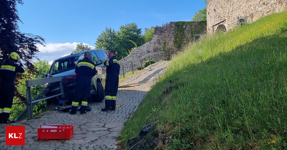 Lieferant-kam-am-Brucker-Schlossberg-vom-Weg-ab-und-durchbrach-Gel-nder